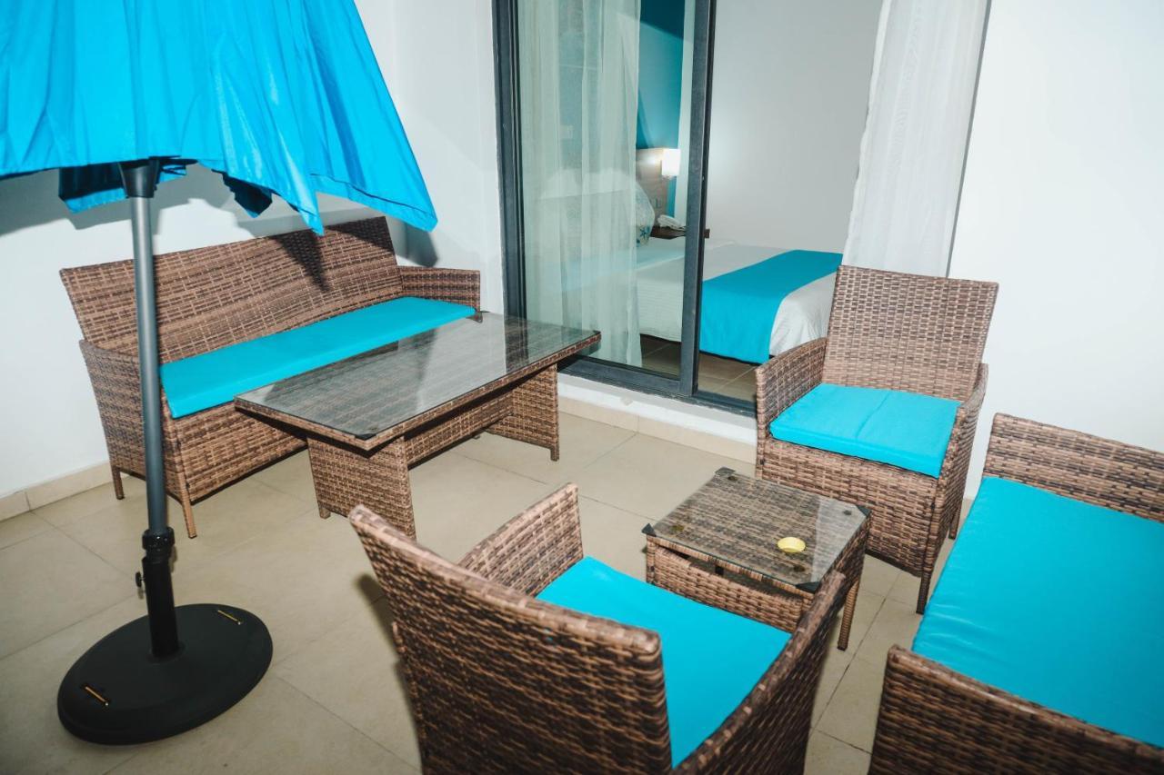 Robert'S Hotel Абиджан Экстерьер фото