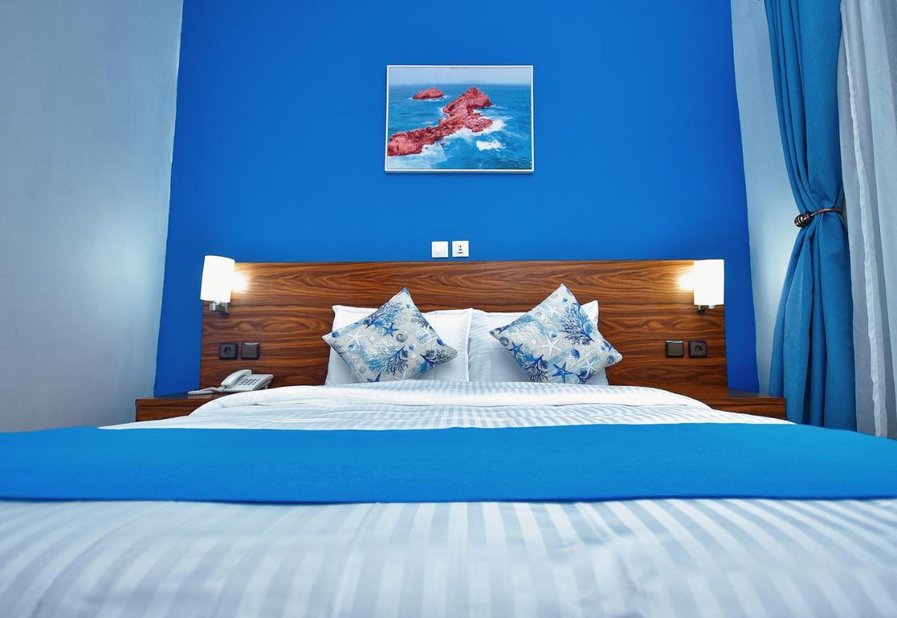 Robert'S Hotel Абиджан Экстерьер фото