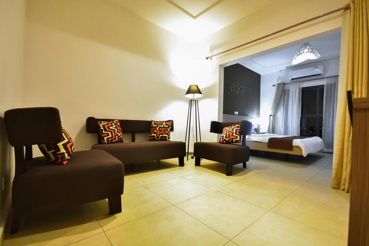 Robert'S Hotel Абиджан Экстерьер фото