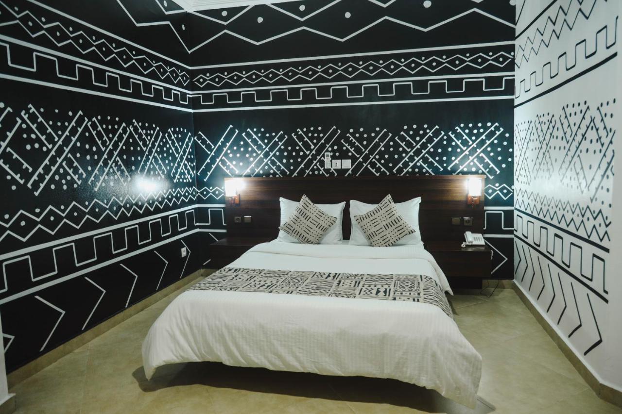 Robert'S Hotel Абиджан Экстерьер фото